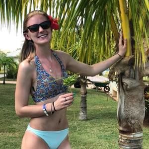 Meet your Posher, Veronica